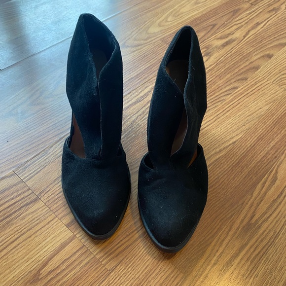 Cato Black Faux Suede Block Heels - Size 11 - Picture 4 of 6